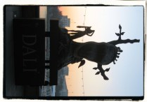 Dali in London